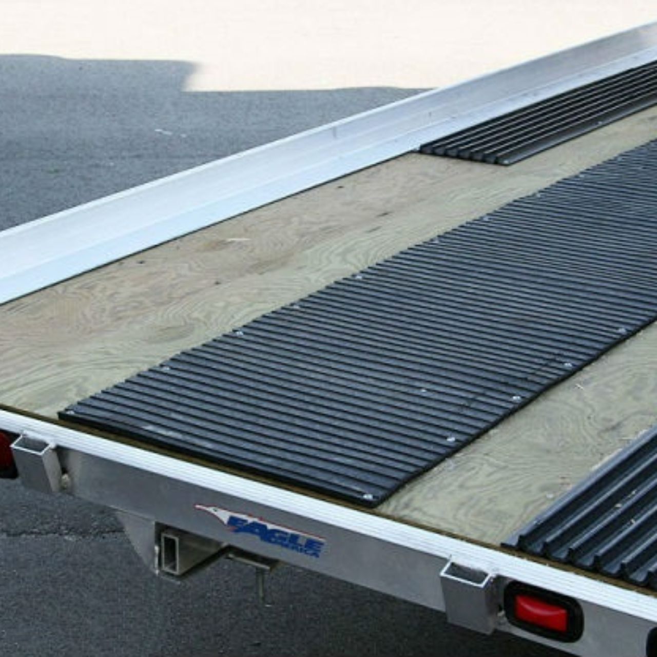 Liukueste Caliber 72" TraxMat