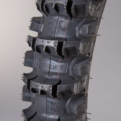 Pneumatici Nitro Pneumatici Posteriori In Schiuma Contact Per Auto Nitro 1:10 - 12mm Esagonali, 30mm, Durezza 42 Shore Gomme Moto Pirelli - Foto 3