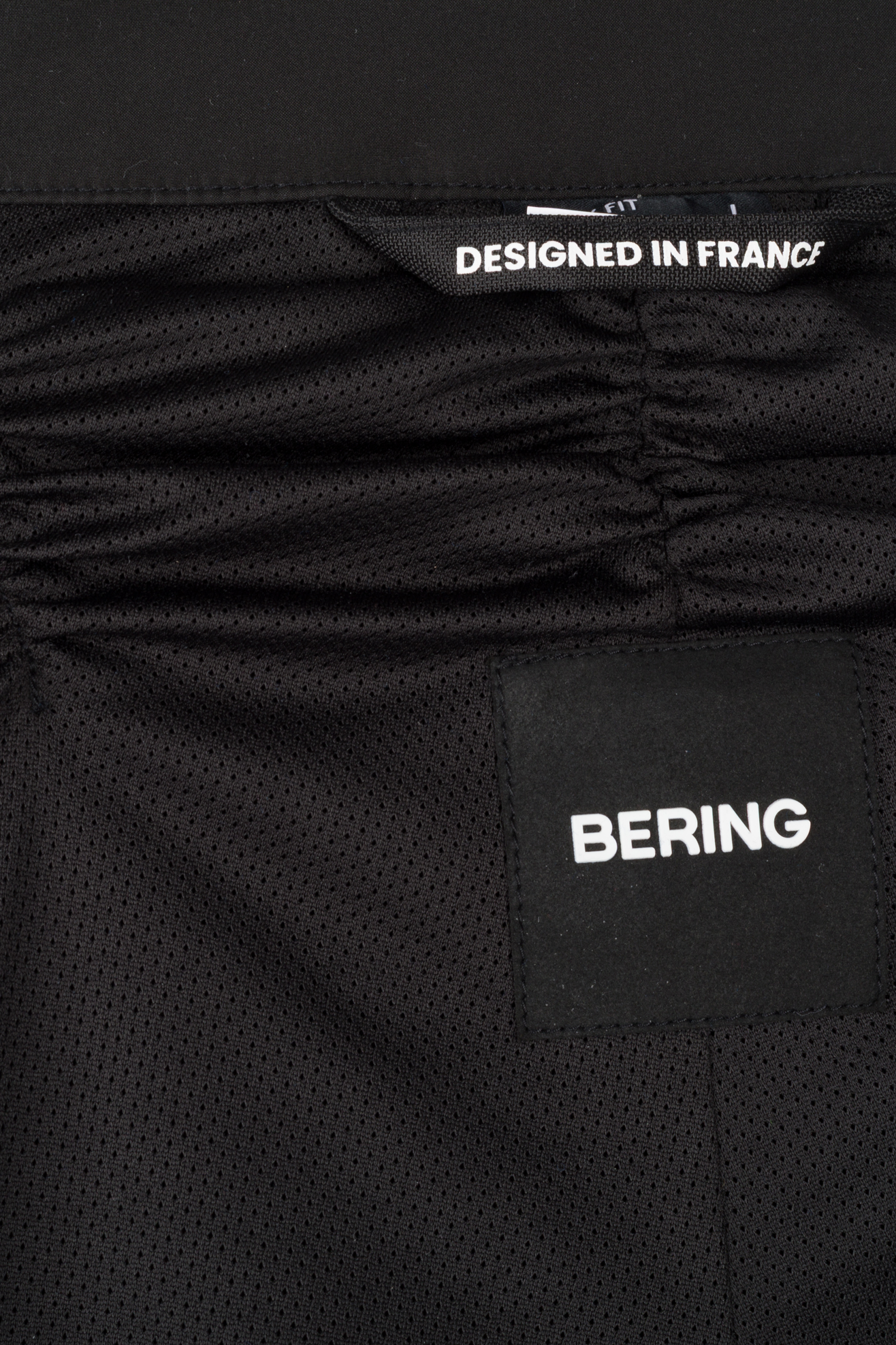 MC Nohavice Bering Barker