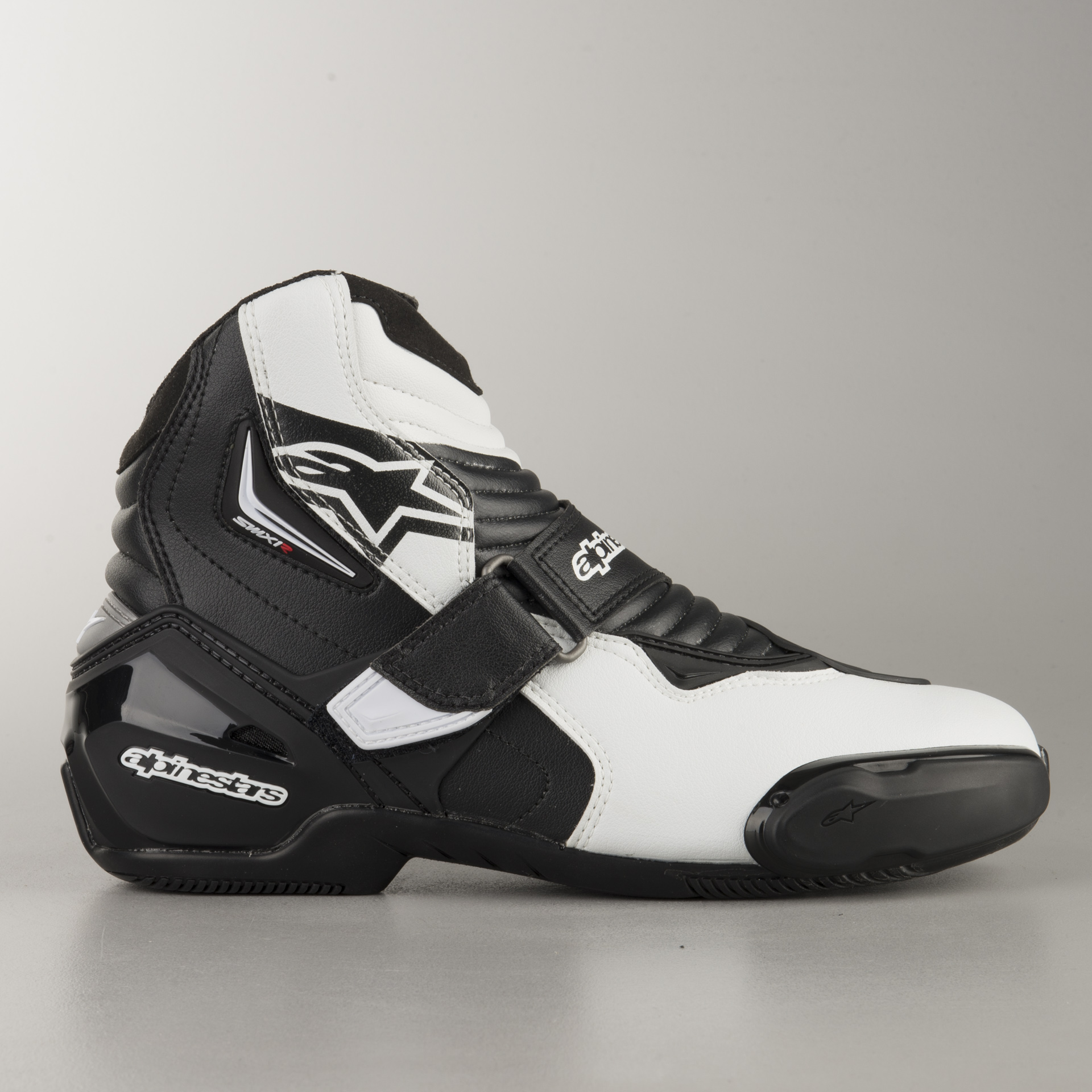 Mc Stövlar Alpinestars SMX 1 R Svart Vit Nu 41% rabatt Mc Stövlar Alpinestars SMX 1 R Svart Vit Nu 41% rabatt