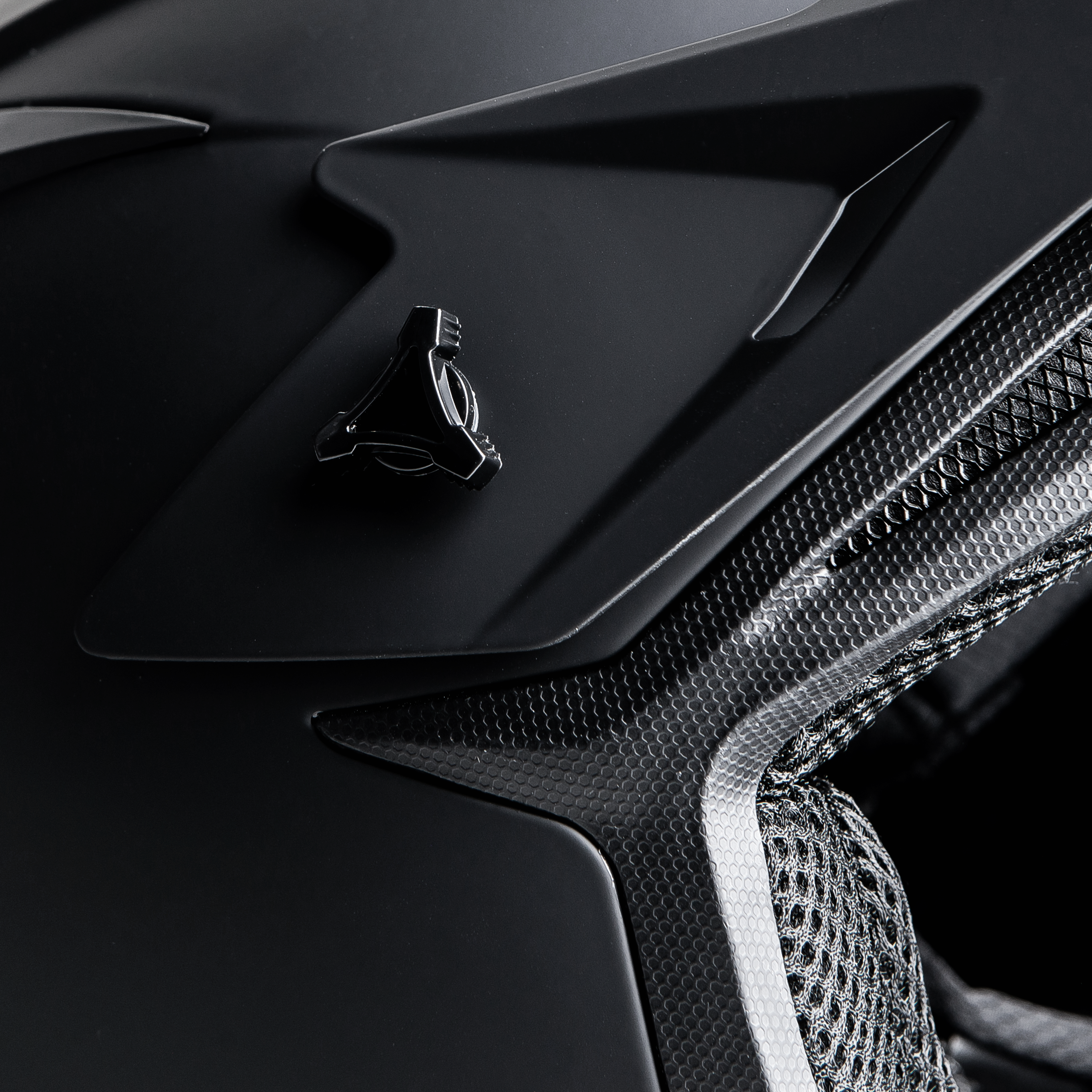 Casco Cross Raven Airborne Evo