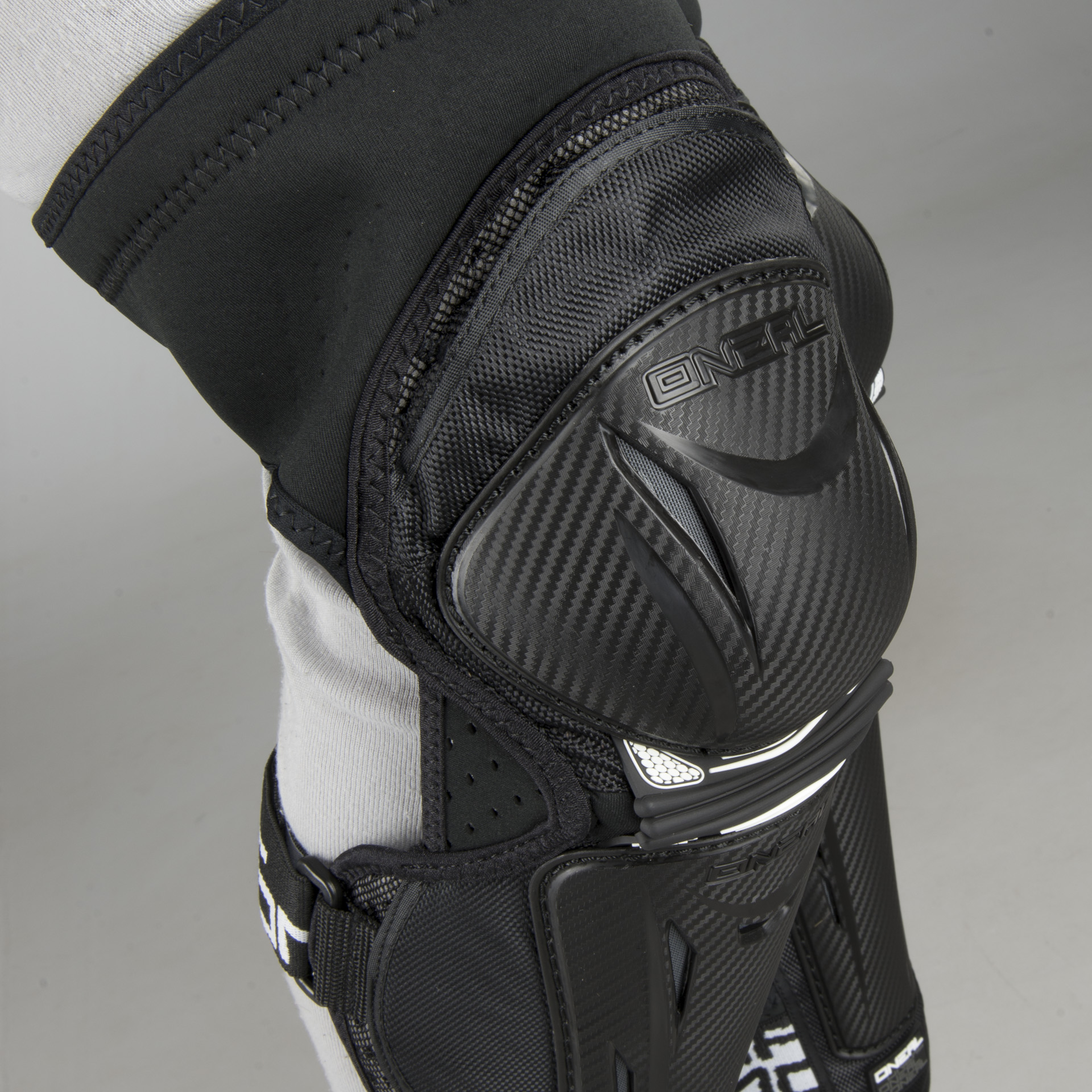 O'Neal Park FR Carbon Look Knee Protection Black-White
