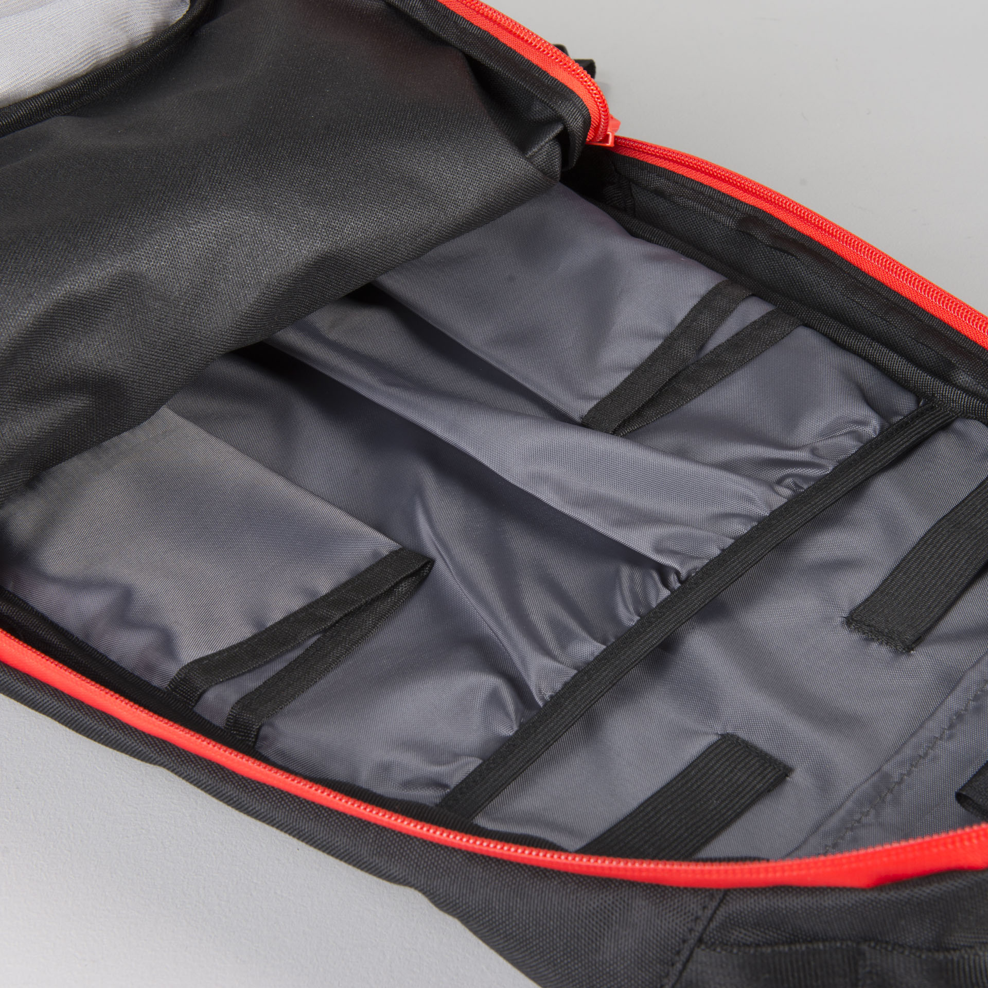 Sledstore Frigus 12 L Backpack