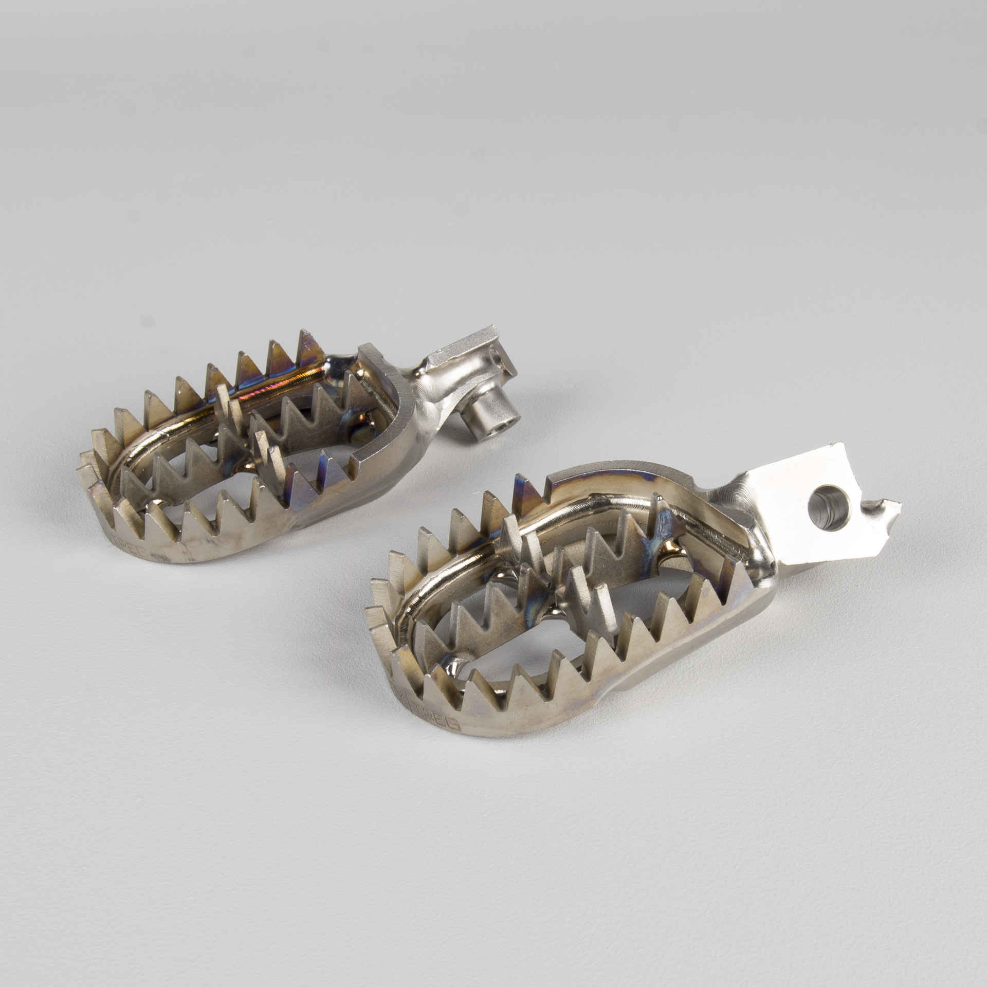 Twenty TiPeg Titanium Offset -1cm GP VERSION Foot Pegs