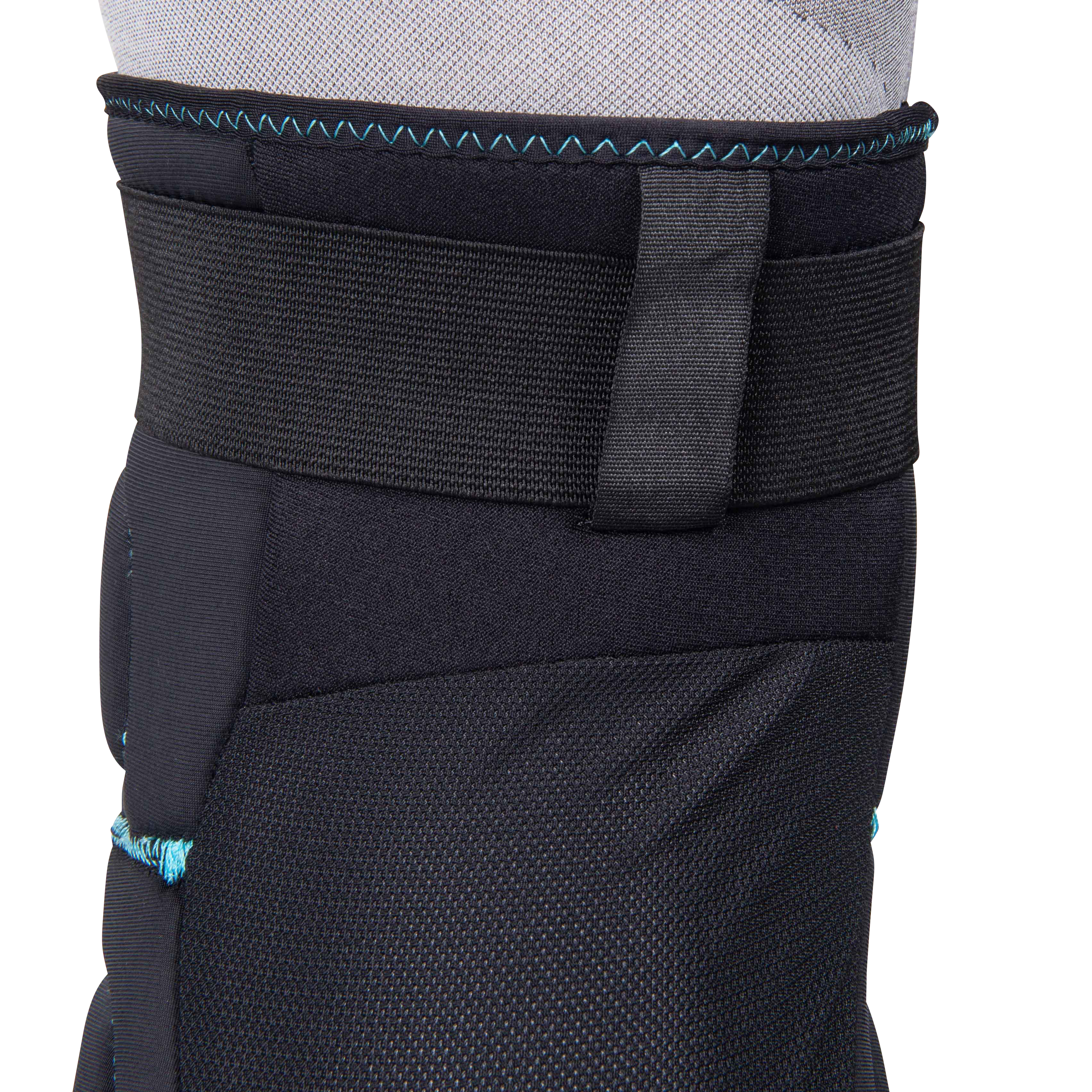 Raven Rine Knee Guards