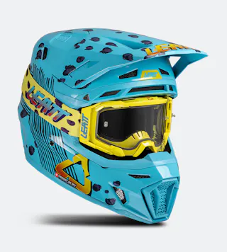 Leatt Moto 8.5 V25 MX Helmet Kit with Goggles