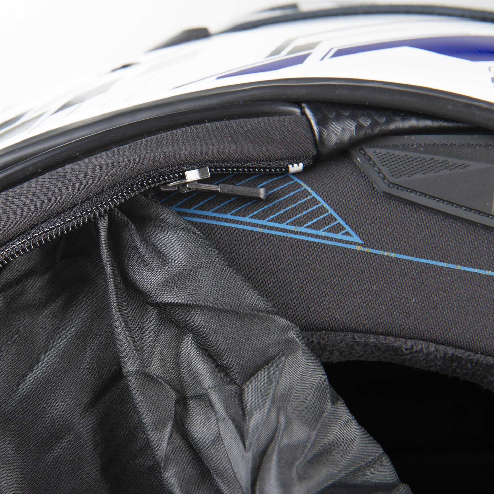 Casco Adventure Shark Explore-R Arachneus