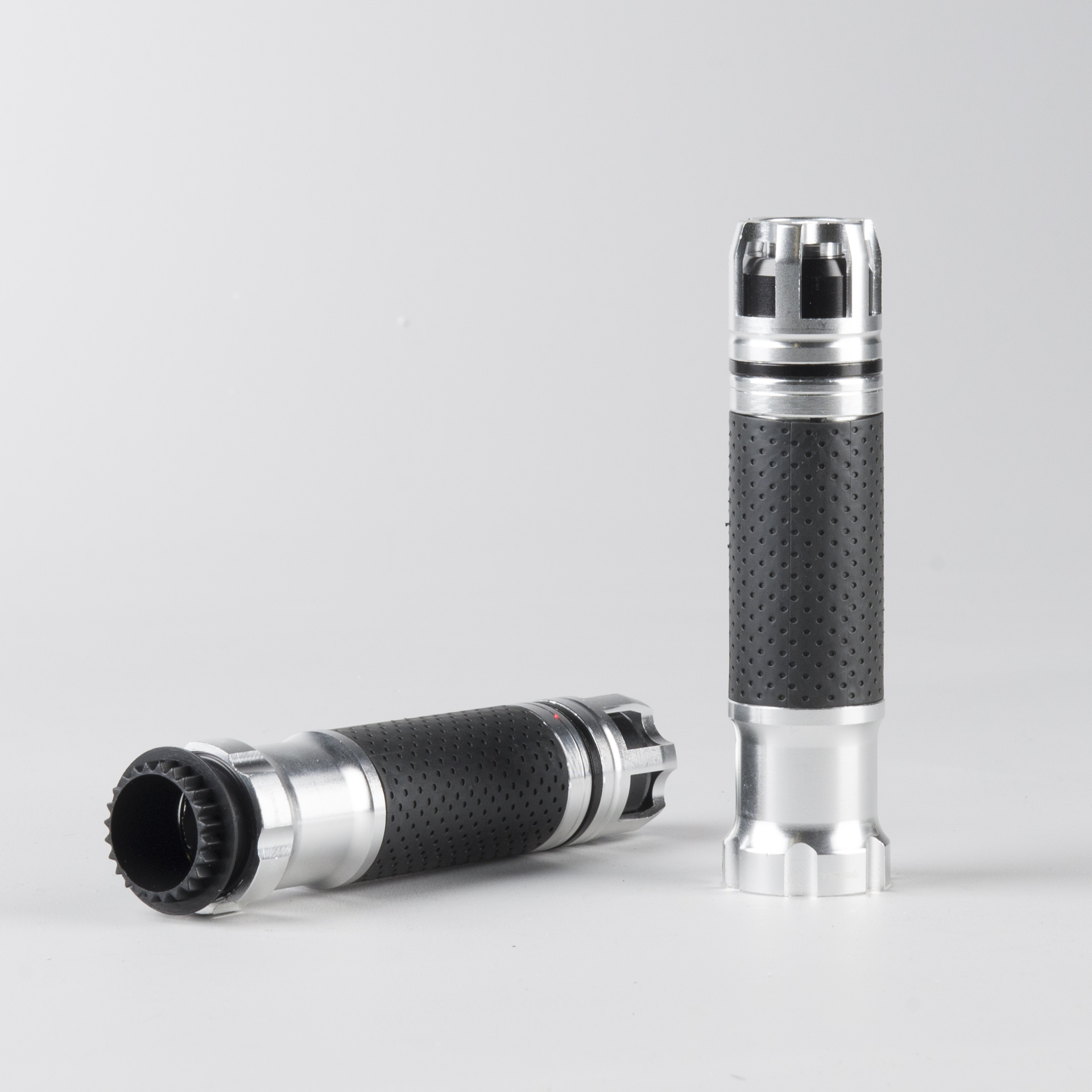 Snell Marshall Grips